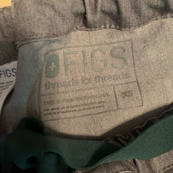 COPY - Fig; Scrubs - Picture 2 of 3